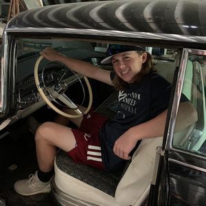 Meet your Posher, Kenneth